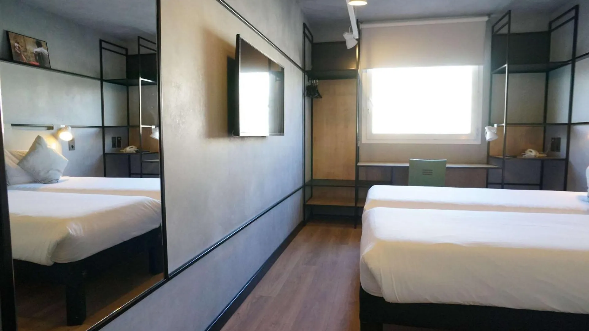 **  Ibis Barcelona Castelldefels Hotel Spain